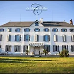 Affittacamere Le Chateau D'orleix 3*