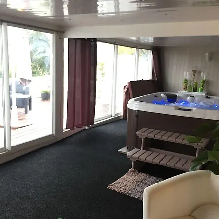 Pensjonat Le Chateau D'orleix Orleix